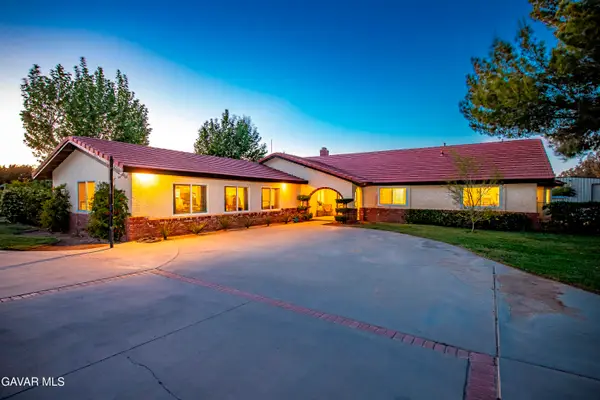 2257 W Avenue N8, Palmdale, CA 93551