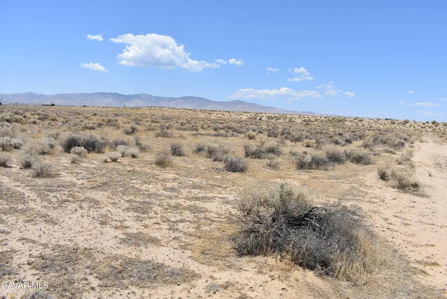 Hwy 58 & Vic 15th St E, Mojave, CA 93501 - #3