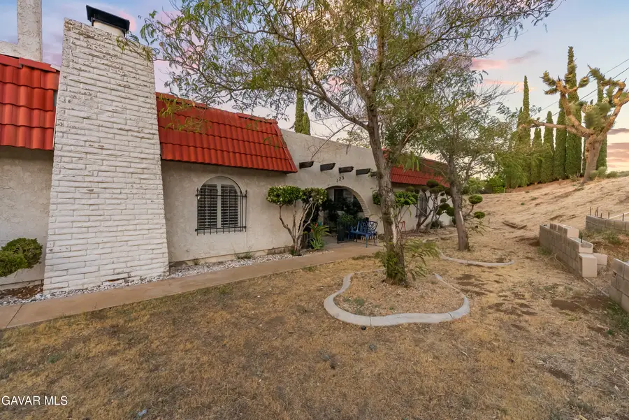 125 Lakeview Drive, Palmdale, CA 93551 - #3