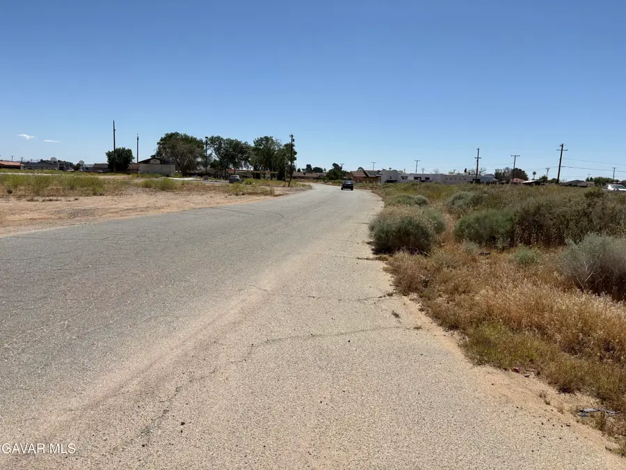 Hugo Way, California City, CA 93505 - #3