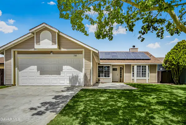 741 Desert Calico Drive, Lancaster, CA 93534