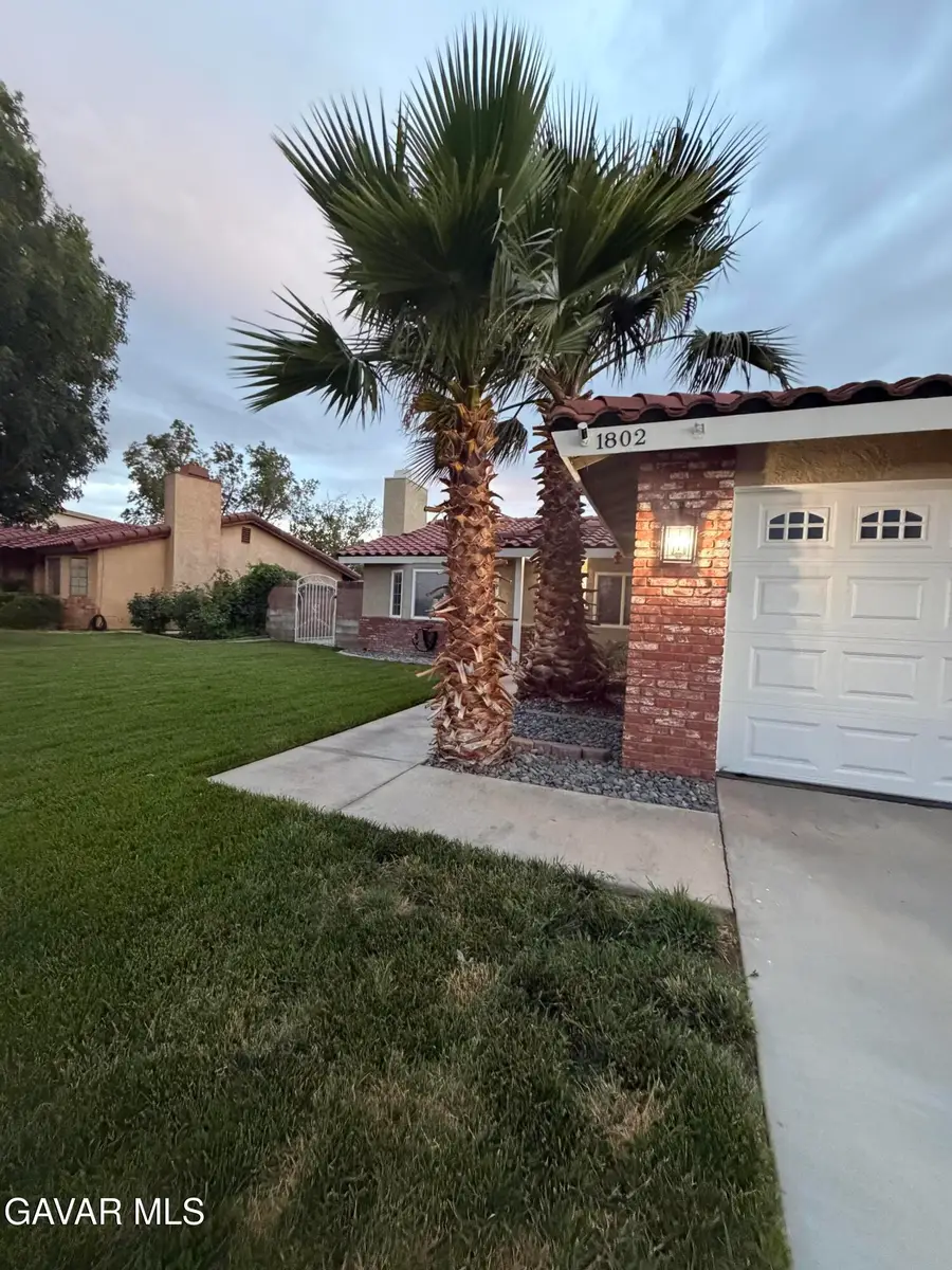 1802 Linda Avenue, Lancaster, CA 93534 - #3