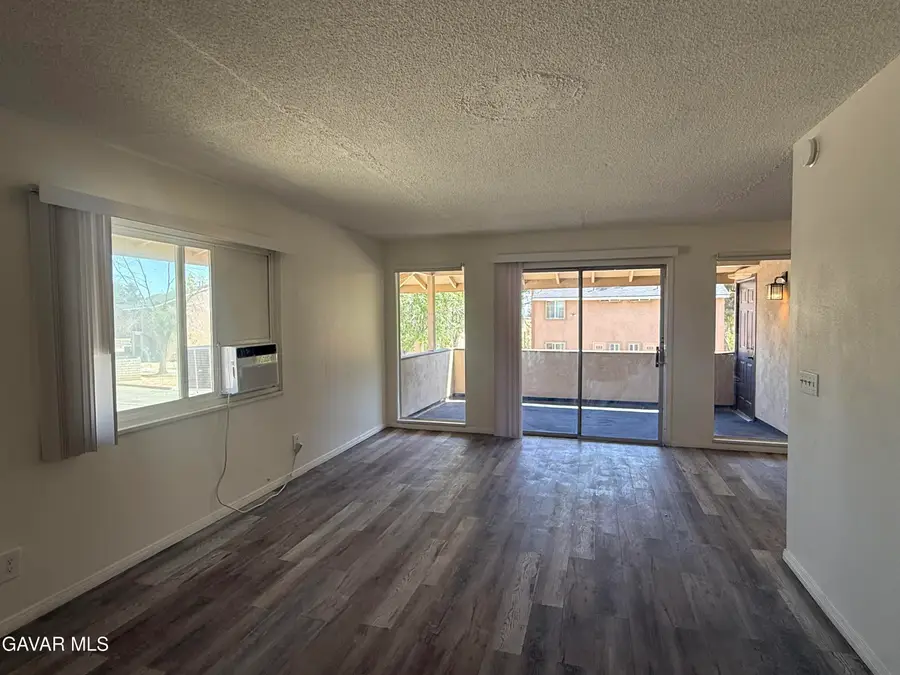 21301 Lake Shore Drive #Apt 8, California City, CA 93505 - #2