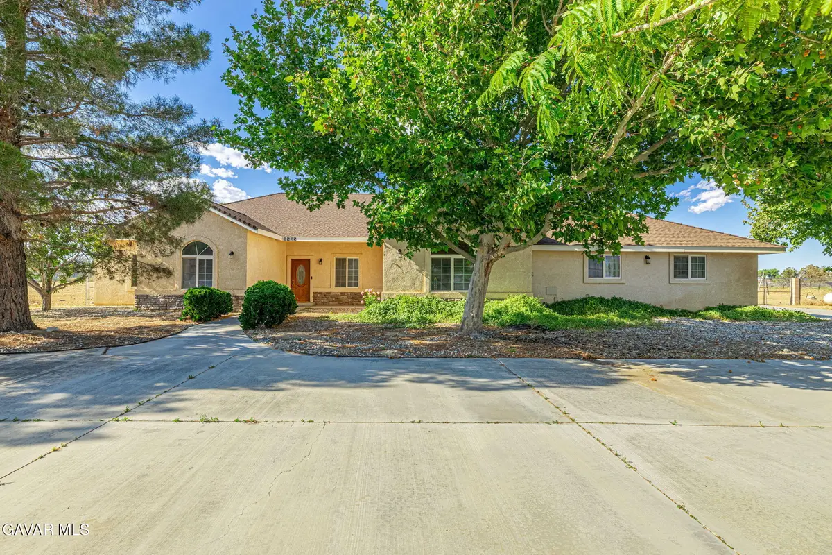 8585 W Avenue E, Lancaster, CA 93536 - #1