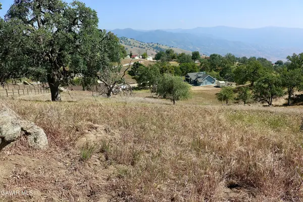 Horsethief Drive, Tehachapi, CA 93561
