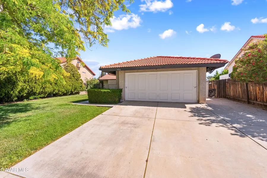 1526 W Avenue H15, Lancaster, CA 93534 - #3