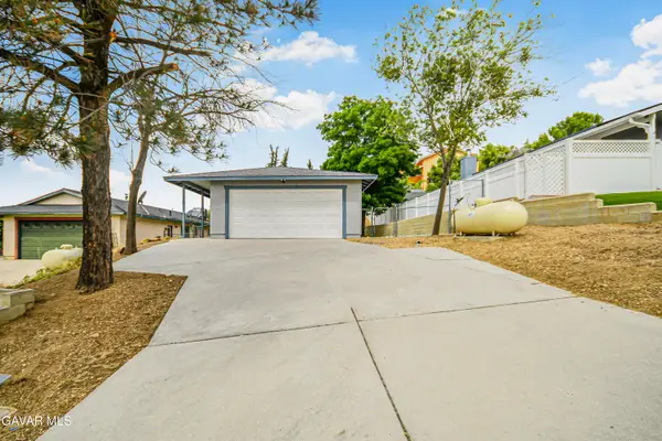 42823 Limeridge Drive, Lake Elizabeth, CA 93532