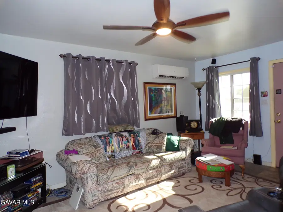 44026 W 10th Street, Lancaster, CA 93534 - #2