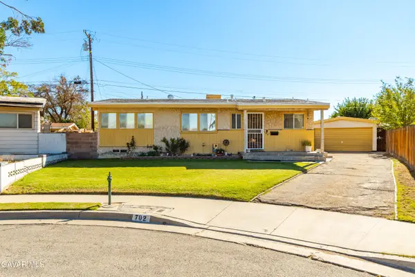 702 W Avenue H9, Lancaster, CA 93534