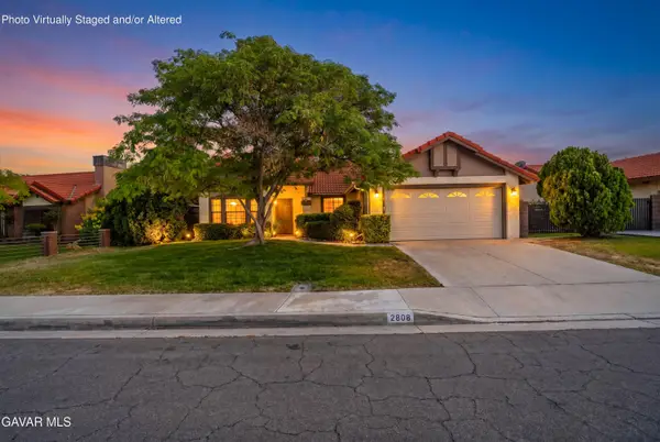 2808 College Park Drive, Lancaster, CA 93536