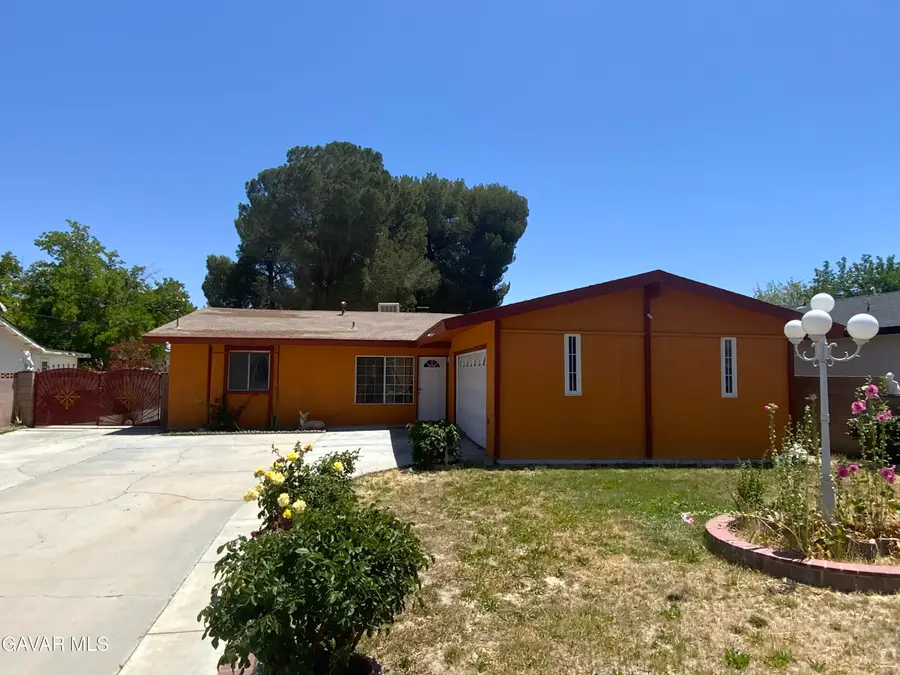 43236 20th Street, Lancaster, CA 93534 - #2