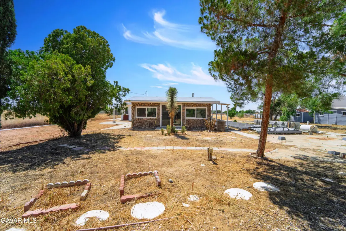 40303 W 11th Street, Palmdale, CA 93551 - #1