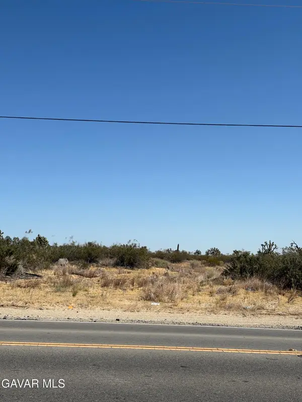 Cor Avenue O Pav 140e, Palmdale, CA 93591