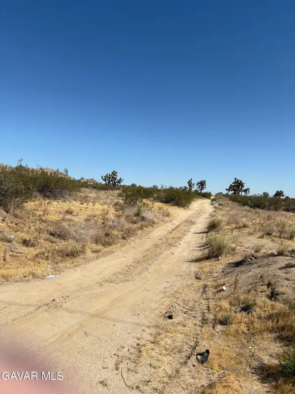 140 Ste Vic Avenue N12 Ste, Palmdale, CA 93591