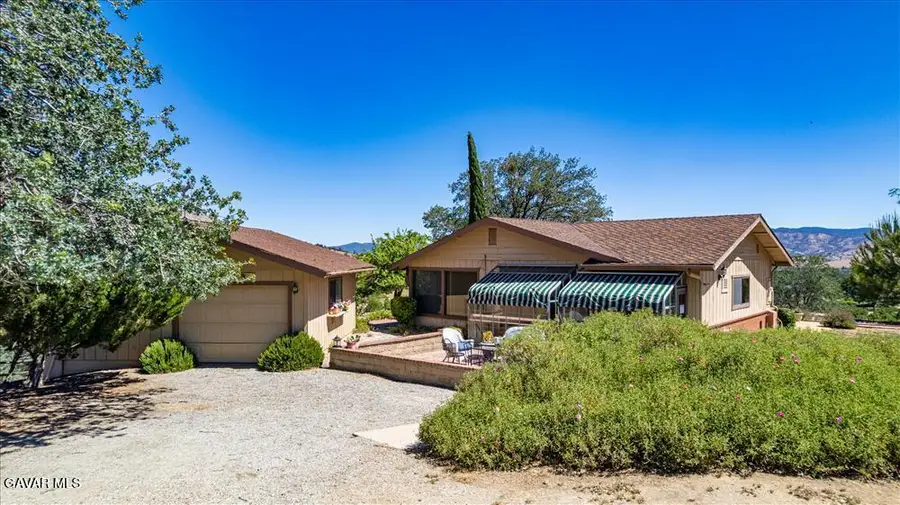 20476 Old Town Road, Tehachapi, CA 93561 - #2