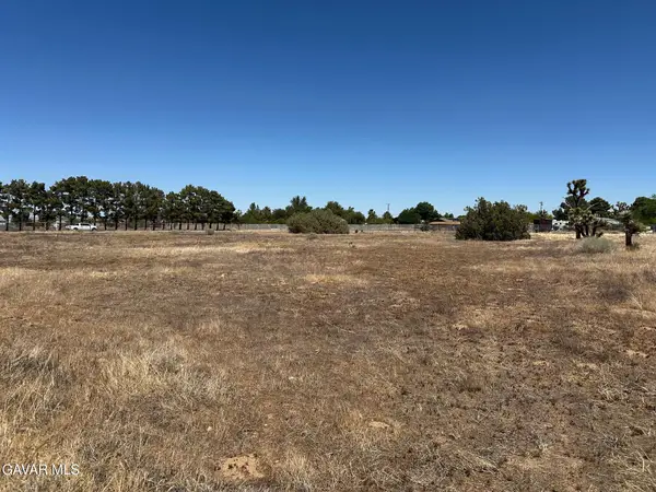 Cor 17th Stw # N4, Palmdale, CA 93550