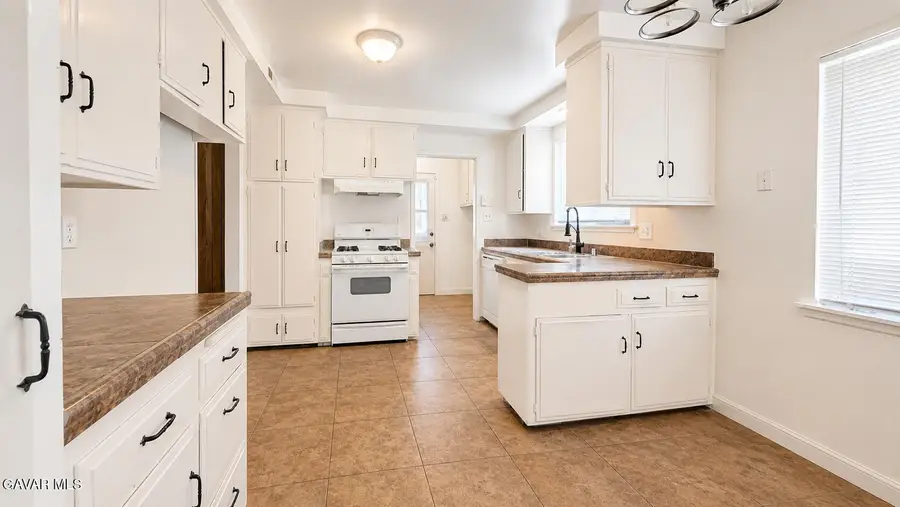 1274 W Avenue H12, Lancaster, CA 93534 - #3