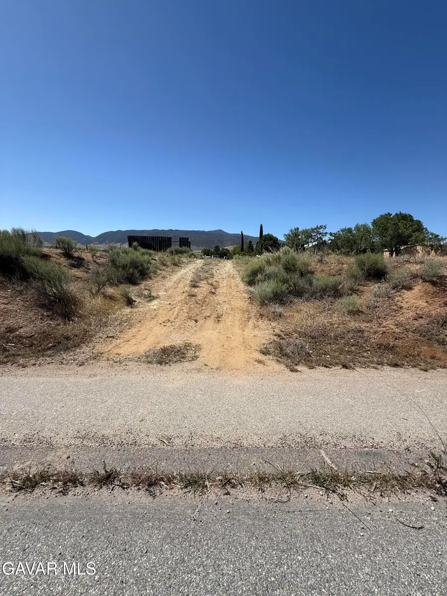 Red Apple Avenue Avenue, Tehachapi, CA 93561 - #2