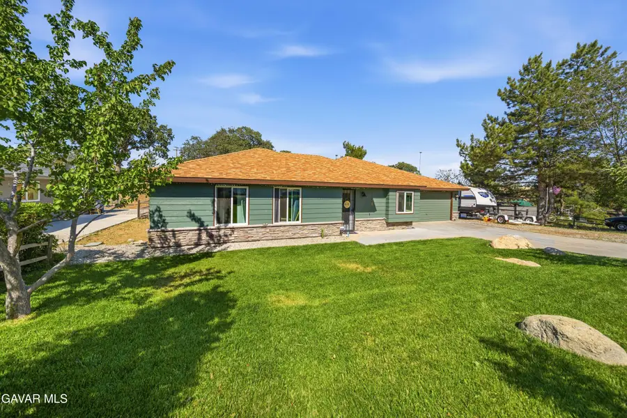 21904 Mariposa Road, Tehachapi, CA 93561 - #2