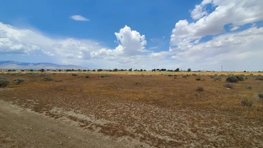 1800 Victor Ave, Mojave, CA 93501 - #2