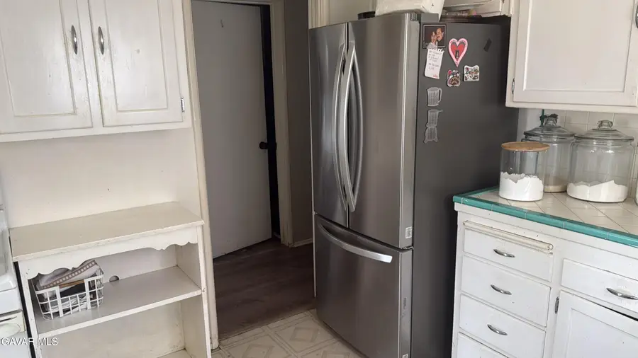 1139 W Avenue J12, Lancaster, CA 93534 - #3