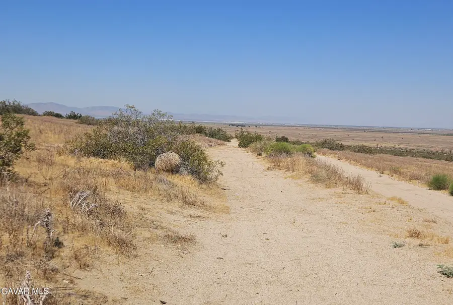 Vic Avenue M8 120 Ste, Palmdale, CA 93591 - #2