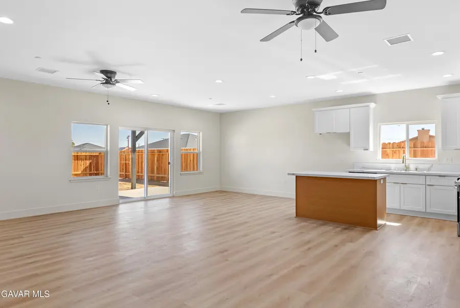 8184 Kalmia Avenue, California City, CA 93505 - #3
