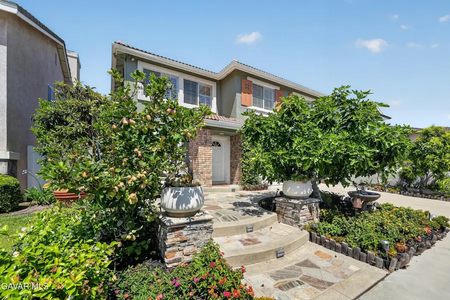 7 Carriage Drive, Irvine, CA 92602 - #3