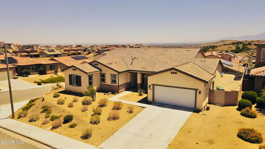 39186 Pinto Court, Palmdale, CA 93551 - #2