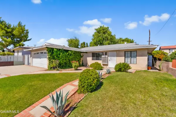 37627 3rd Street, Palmdale, CA 93550