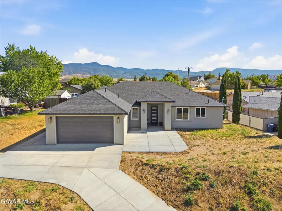 20112 Clubview Drive, Tehachapi, CA 93561 - #2