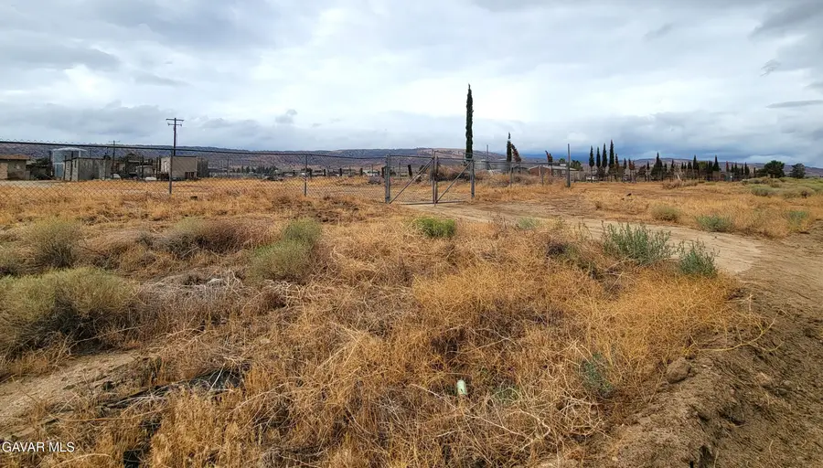 F West 183rd Street, Fairmont, CA 93536 - #3