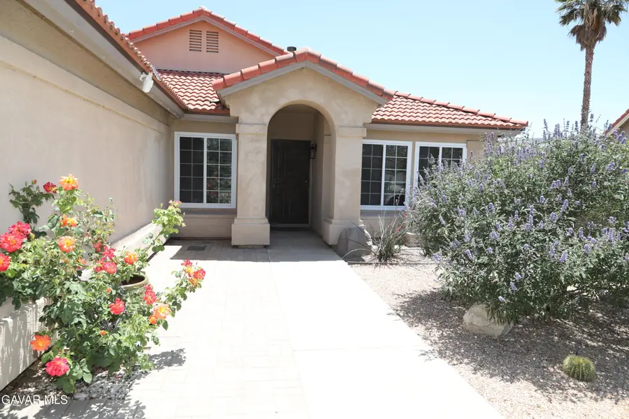 1724 High Vista Avenue, Palmdale, CA 93550 - #3