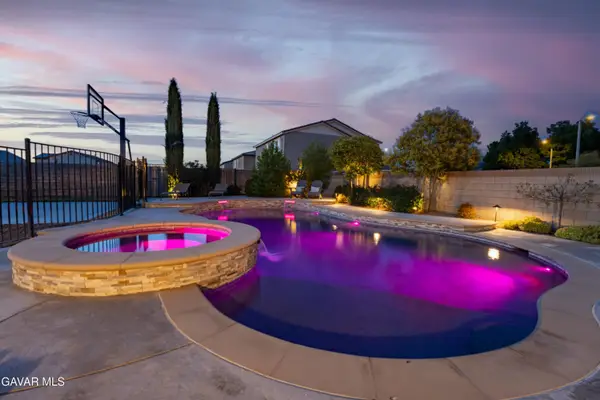 4209 W Avenue J-7, Lancaster, CA 93536