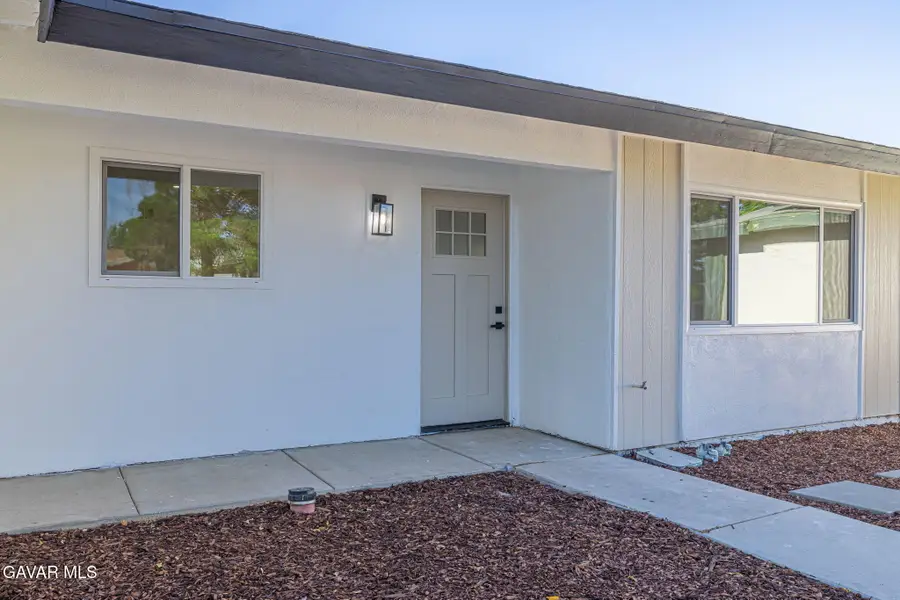 737 W Avenue H 7, Lancaster, CA 93534 - #3
