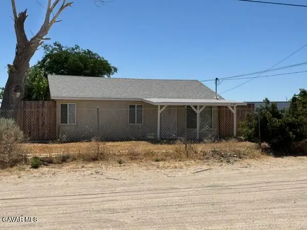 42104 6th Street, Lancaster, CA 93535