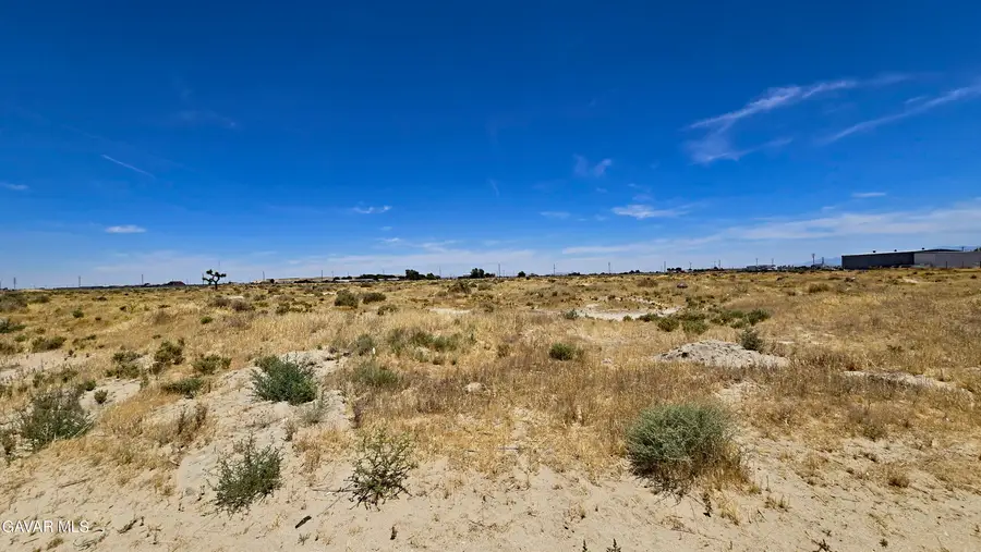 4th St West Vicinity Ave F8, Lancaster, CA 93534 - #2