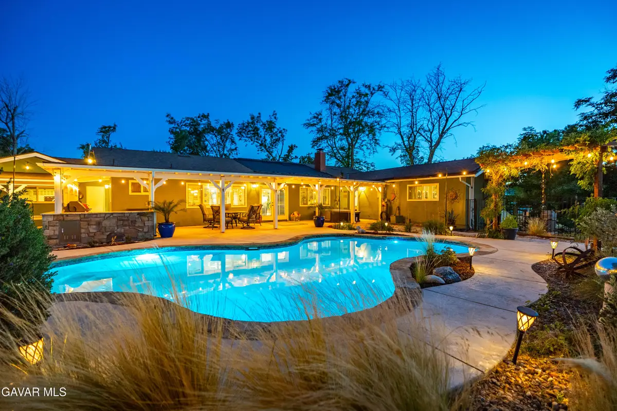 2555 W Avenue M8, Palmdale, CA 93551 - #1