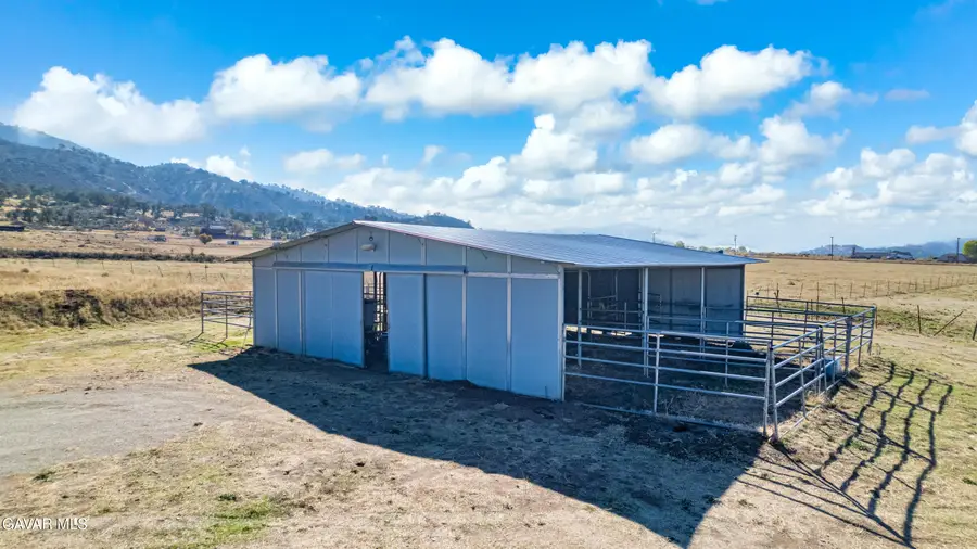 18888 Pellisier Road, Tehachapi, CA 93561 - #2