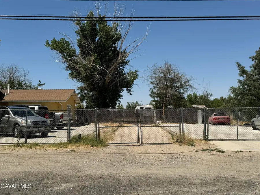 3153 E Avenue H4, Lancaster, CA 93535 - #2