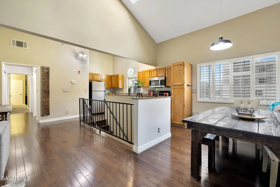 14425 Foothill Boulevard #Unit 17, Sylmar, CA 91342 - #3