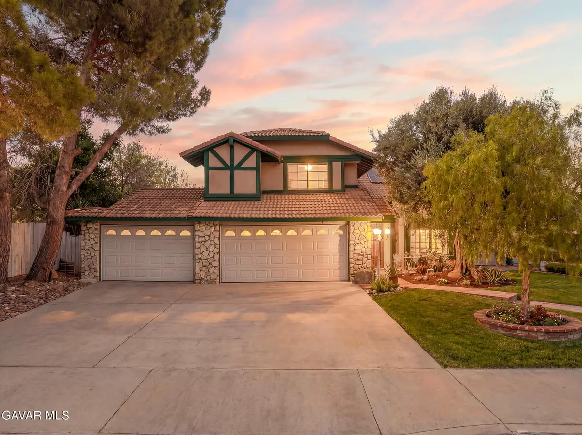 1147 Garnet Avenue, Palmdale, CA 93550 - #1