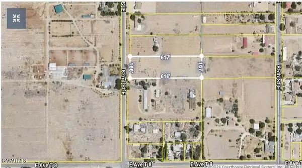 82 E Ste Vic Avenue T6 Ste, Littlerock, CA 93543