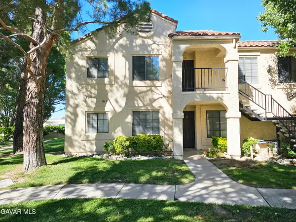 2554 Olive Drive #Apt 9, Palmdale, CA 93550