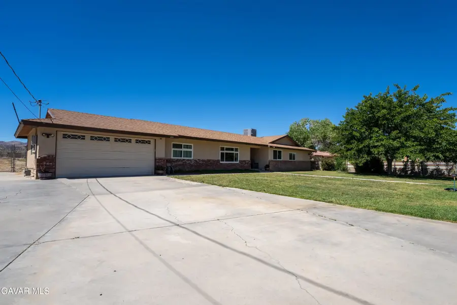 8954 E Avenue T14, Littlerock, CA 93543 - #2