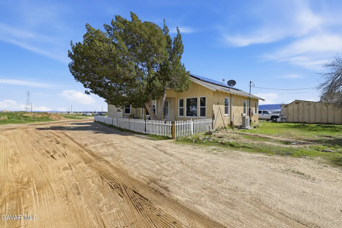 9200 W Avenue H, Lancaster, CA 93536 - #1
