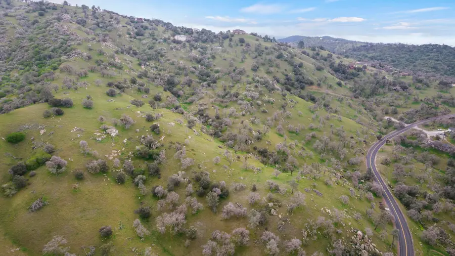 Drake Court, Tehachapi, CA 93561 - #2