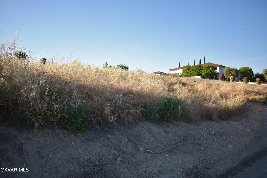 386 High Sierra Drive, Exeter, CA 93221 - #2