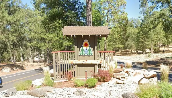 12105 Hillhurst Circle, Goverland, CA 95321