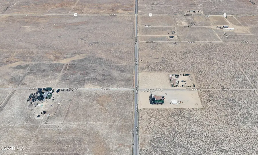 W 70th Street, Lancaster, CA 93536 - #2